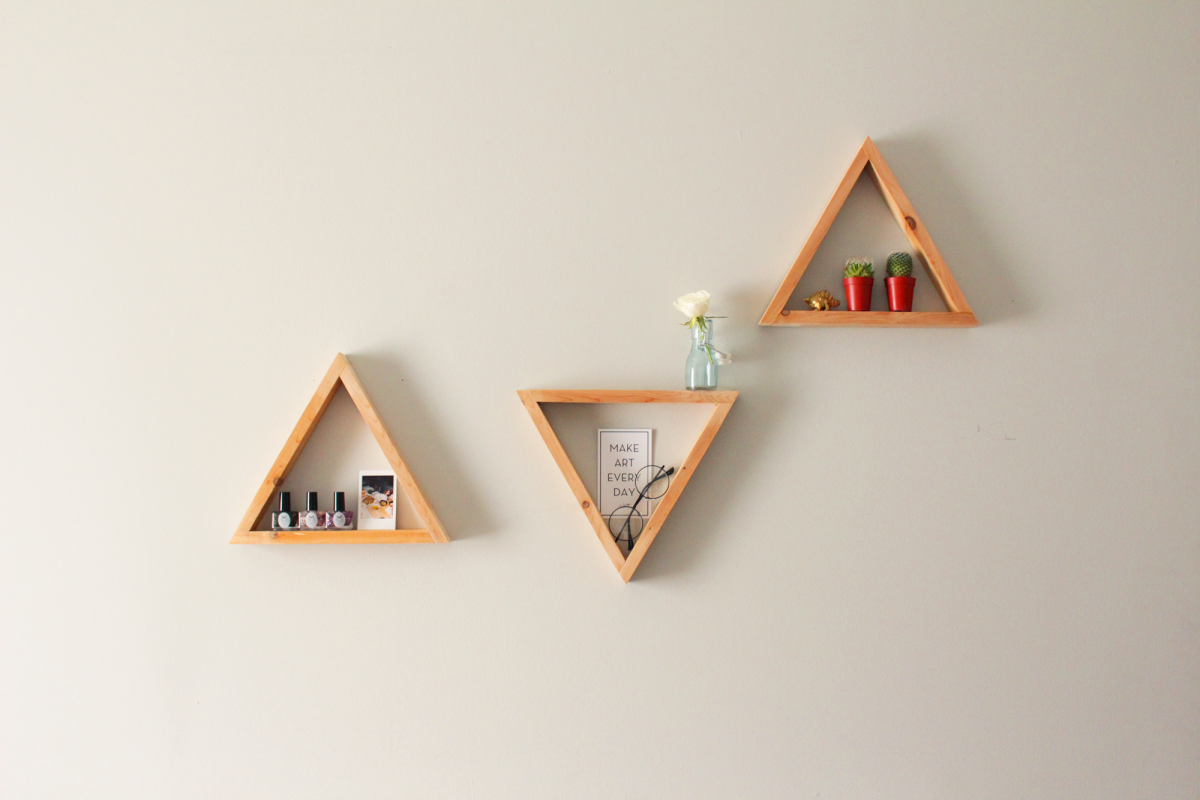 DIY Triangle Shelves for Design*Sponge Fish & Bull