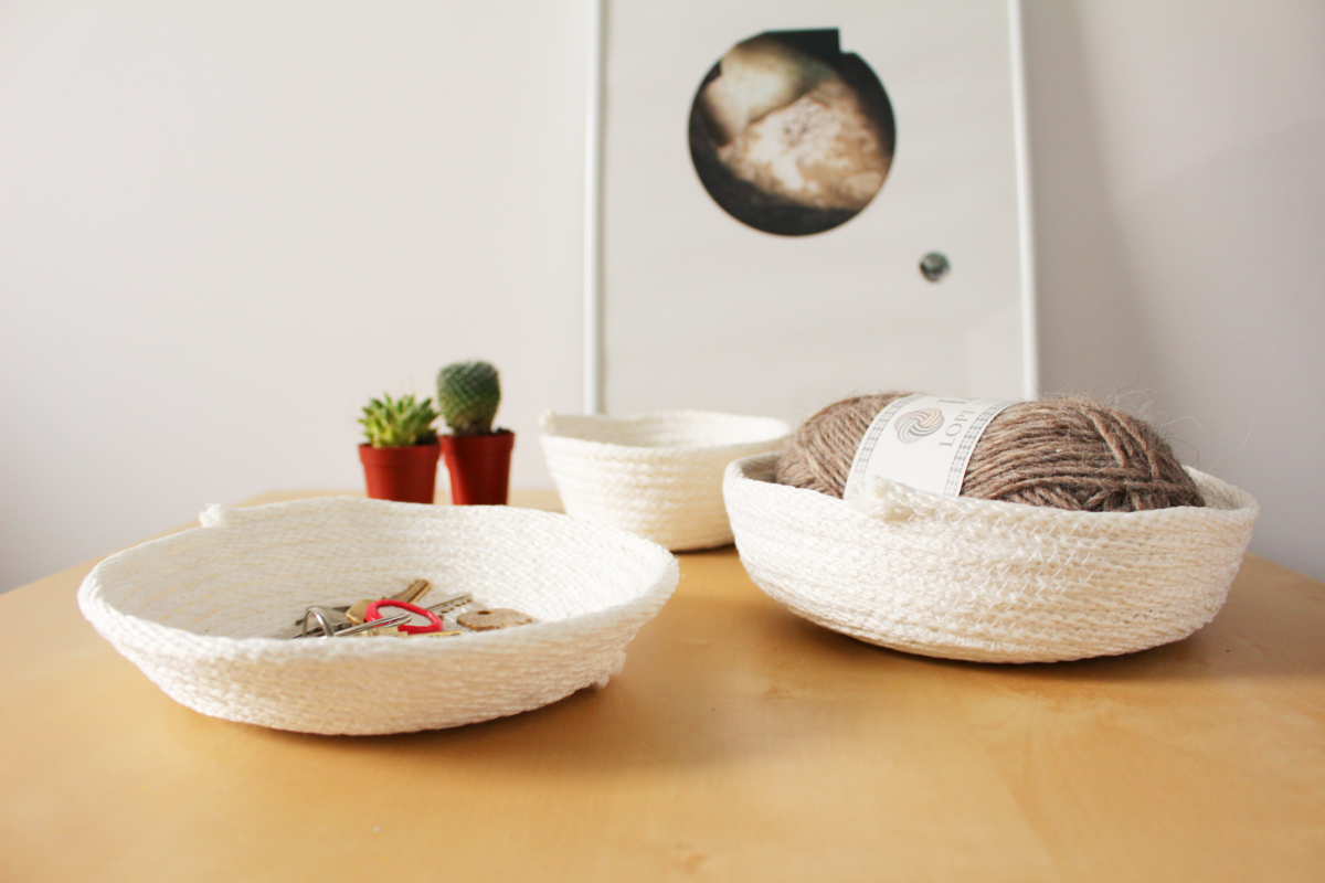 These DIY Minimal Rope Bowls have been in heavy use as catch-all dishes by the door to contain our keys and sunglasses for the summer